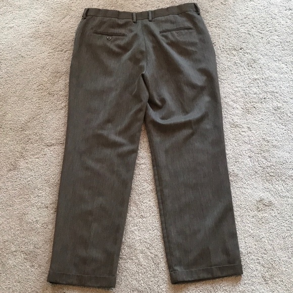 Brown men’s Haggar dress pants - Picture 2 of 4